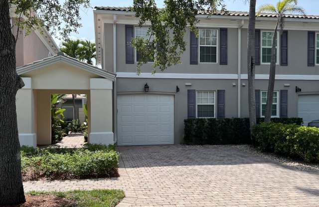 5565 Cove Circle - 1 photos photos
