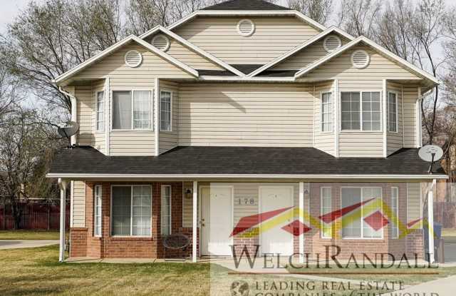 Beautiful 3 Bed 1.5 Bath Townhome in Ogden photos photos