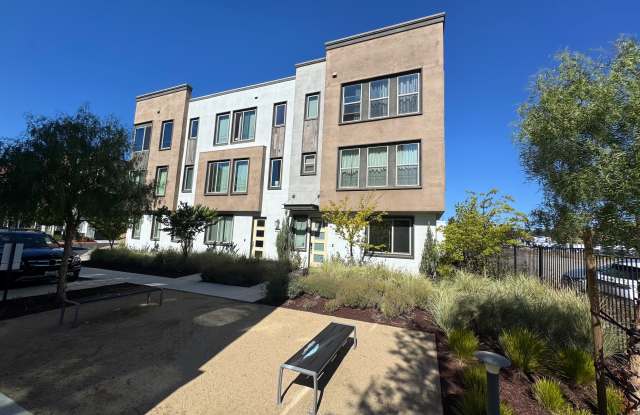 25442 Custom Dr Gallery 3