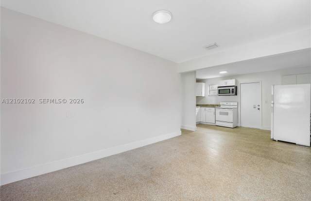 570 NE 132nd St Gallery 2