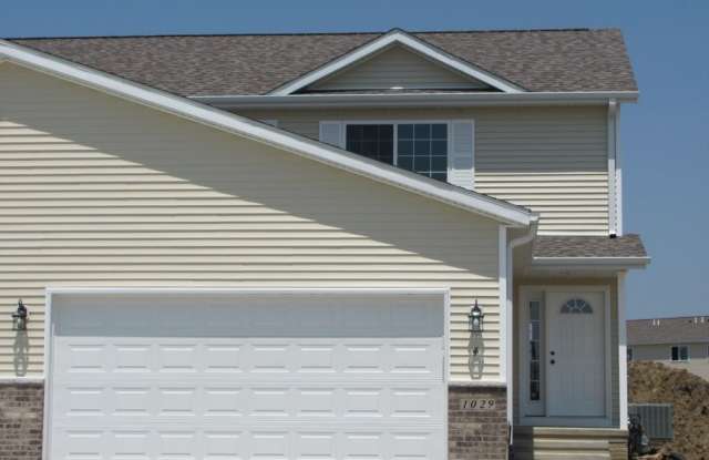 Four bed/2.5 bath townhome for August 2026! photos photos Four bed/2.5 bath townhome for August 2026! photos photos