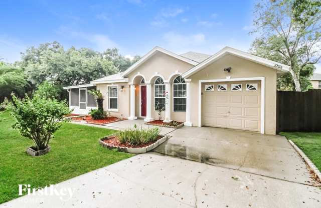 2826 Redbud Court Gallery 2