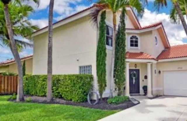 1752 Harborside Circle Gallery 2