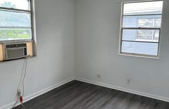 1729 LOGAN Street W Gallery 3