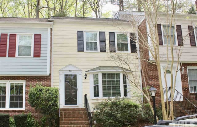 211 Barbary Court - 211 Barbary Court, Cary, NC 27511