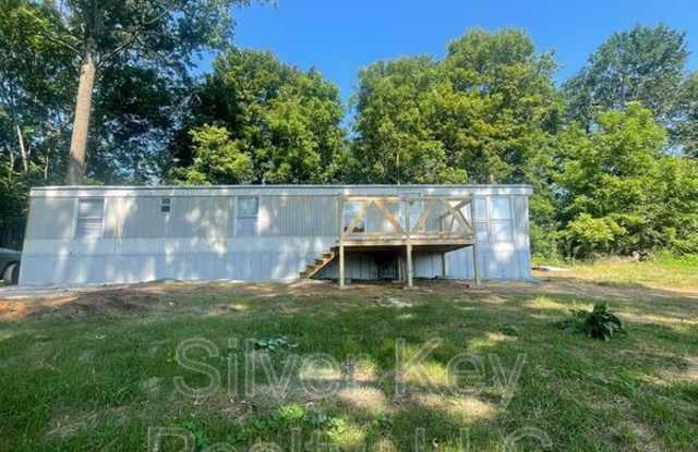 123 County Rd 79 - 123 County Road 79, Riceville, TN 37370