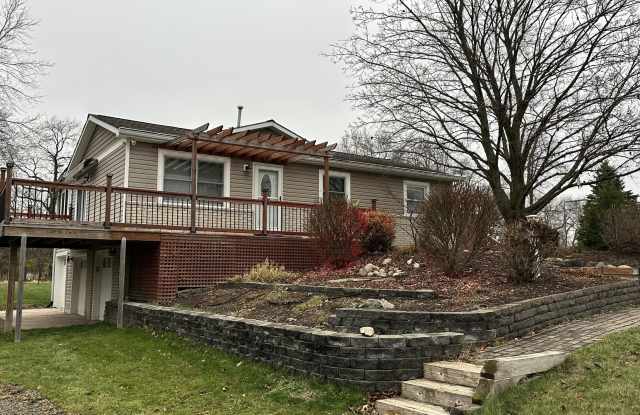 8120 Gregory Road photos photos