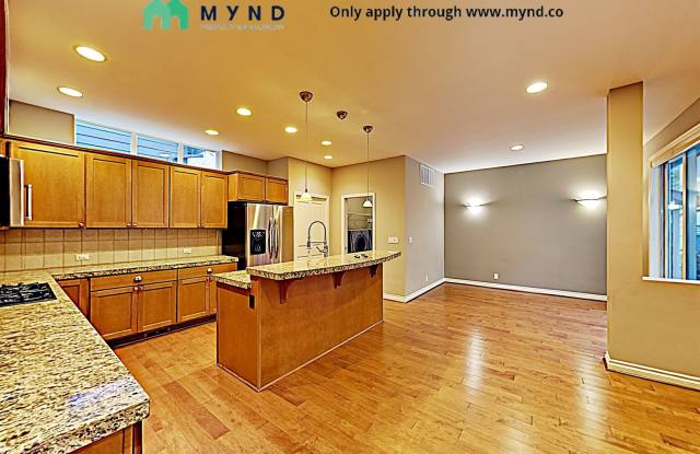2174 NW Far Country Ln Gallery 3