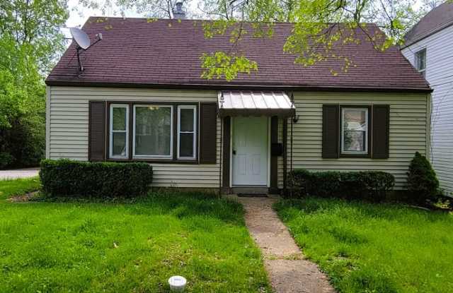 Newly Remodeled 4 bed 1 bath in Pleasant Ridge photos photos