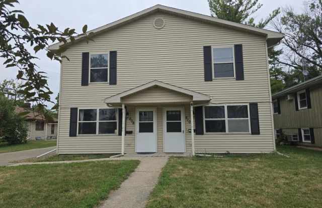 808-810 Harney Avenue - 810 Gallery 1
