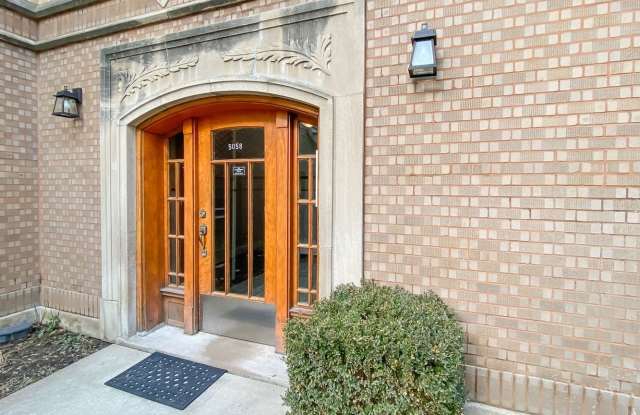 5058 N Claremont Avenue Gallery 4
