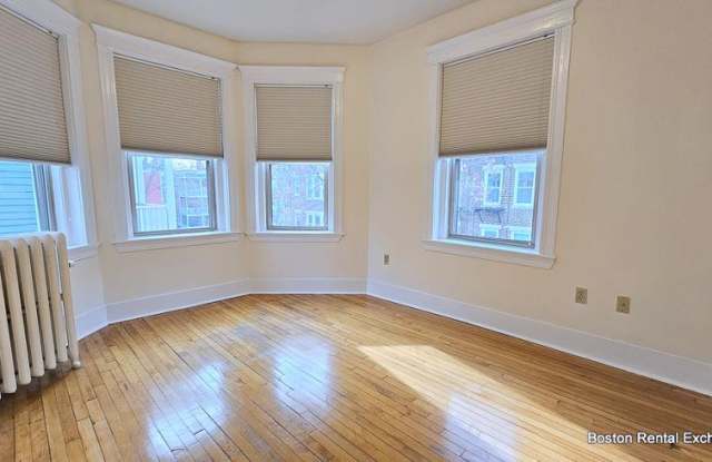 89 Trowbridge St. photos photos 89 Trowbridge St. photos photos