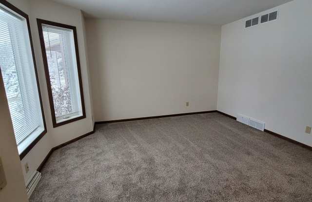7008 Longmeadow Road Gallery 3