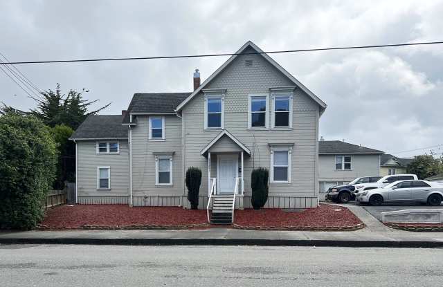 2543 Fairfield St photos photos