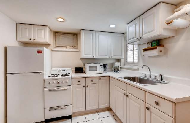 1122 N Emerson St#5 Gallery 4