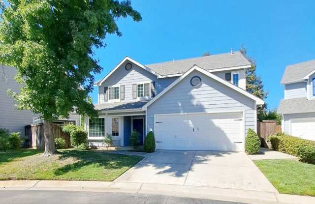 3-Bedroom 2 Story Home in a Gated Community-Virginia Commons! Gallery 1