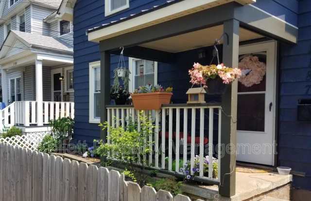 2187 West 32nd Street - 1 photos photos