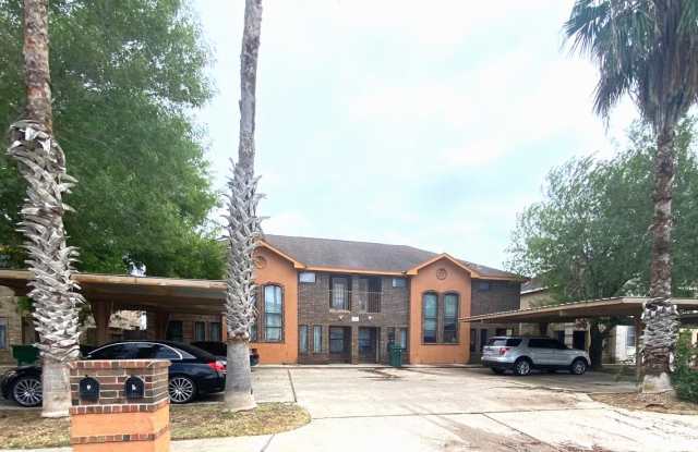1206 W Fig Ave photos photos