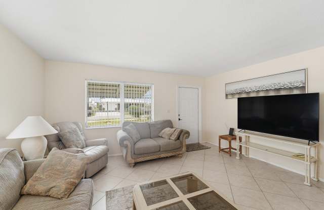 220 Leisure Boulevard Gallery 3