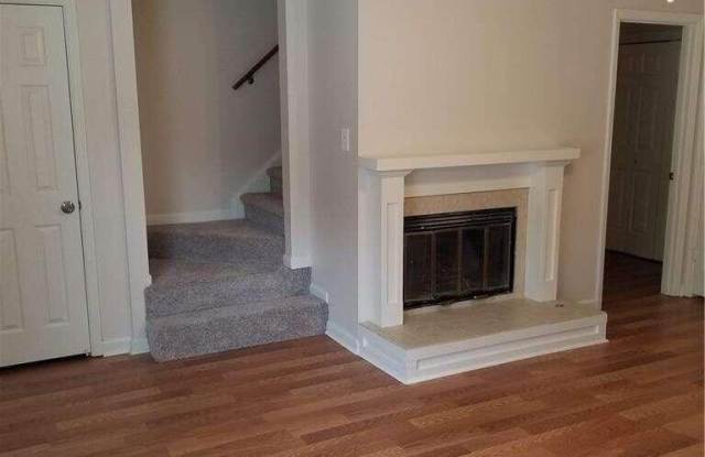 206 Mill Creek Place Gallery 2
