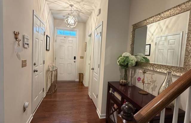 Exclusively Offered by Muse Realty Rentals, LLC Gallery 4