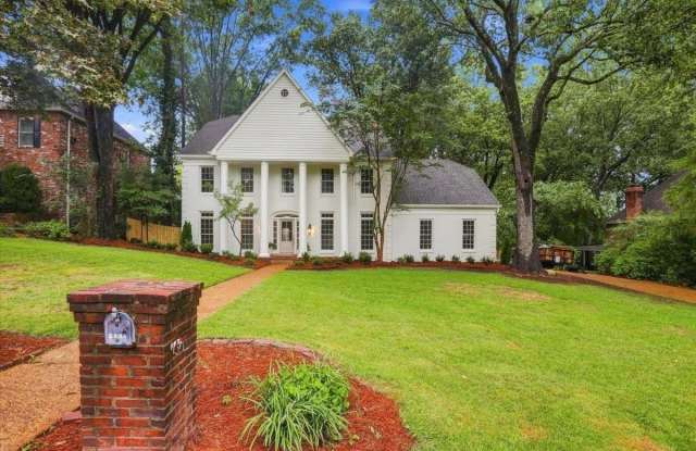 8684 MAPLE CREEK Dr Gallery 1