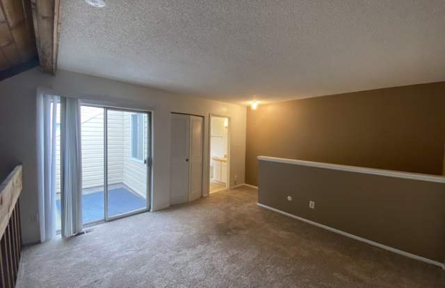 2652 South Xanadu Way Gallery 3