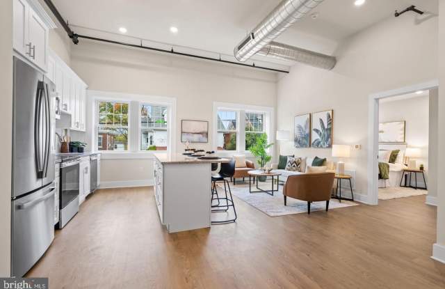 30 W BROAD Street Gallery 2