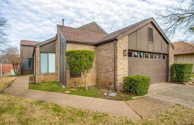 4009 Winter Park Lane - 4009 Winter Park Lane, Addison, TX 75001