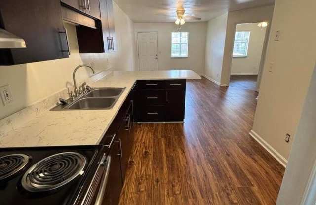 4008 Whitebridge Drive Gallery 3