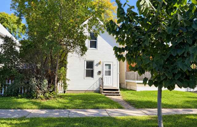 Cozy 1 bed, 1 bath near Greenway! Gallery 1