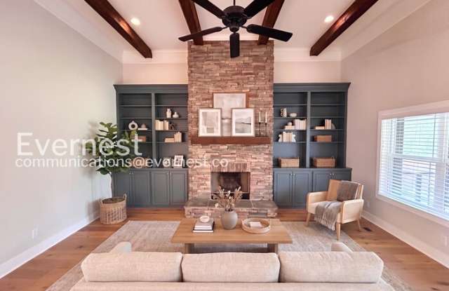 383 Cobblestone Way Gallery 2