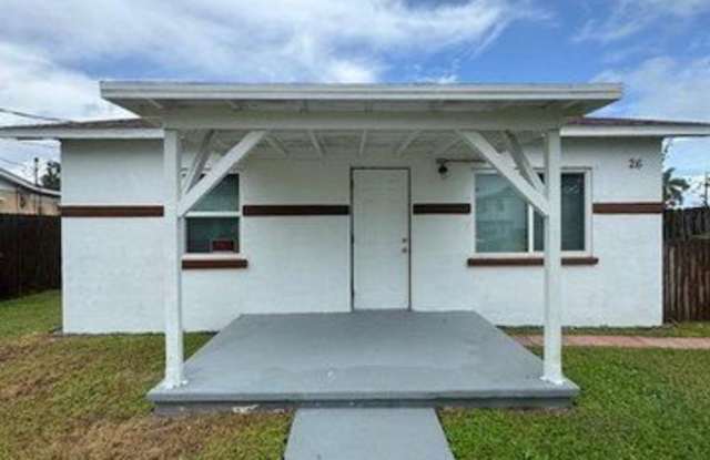 28 W Seminole Avenue photos photos
