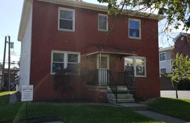 324 E 3rd St photos photos