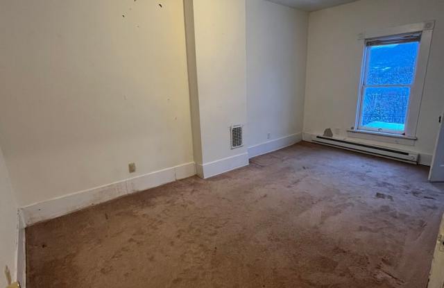 4 Bedroom, 1.5 Bathroom Home in Bellefonte photos photos 4 Bedroom, 1.5 Bathroom Home in Bellefonte photos photos