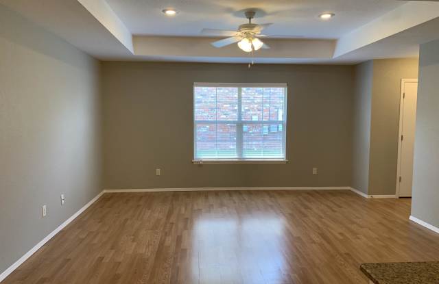 3007 SW Windrift Ave.Unit 2 photos photos