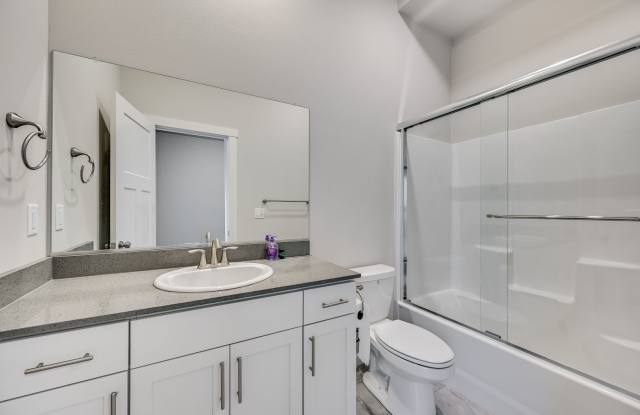 SPECIAL: HALF OFF FIRST MONTH'S RENT! Gallery 4