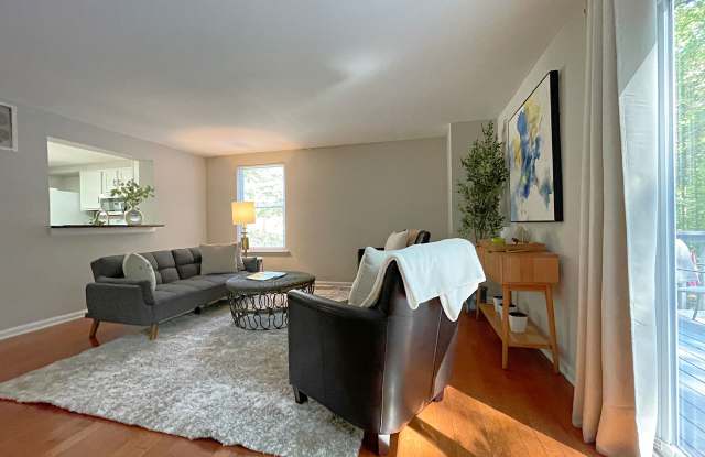 7328 Summerland Dr Gallery 4