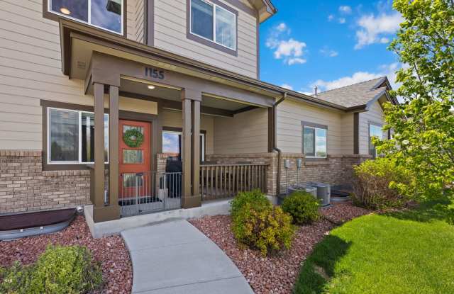 2 Bed 3.5 Bath Townhome Available Now!!! photos photos