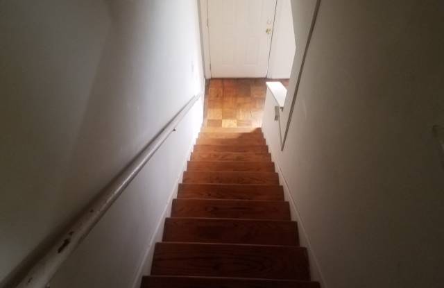 Two bedroom apartment - NORTH AVENUE Gallery 4