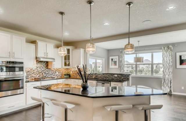 Perfect 5 bedroom count Home in Plymouth photos photos