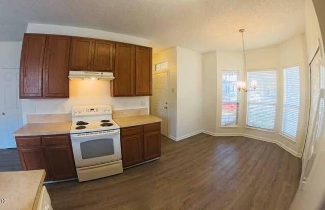 515 HOPEWELL Drive Gallery 2