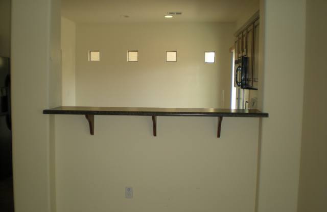 17561 W Young St Gallery 4