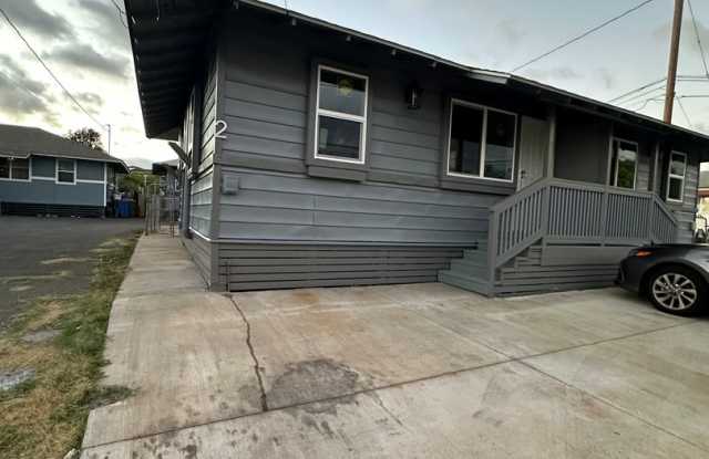 2 bedroom duplex | tastefully upgraded Gallery 3