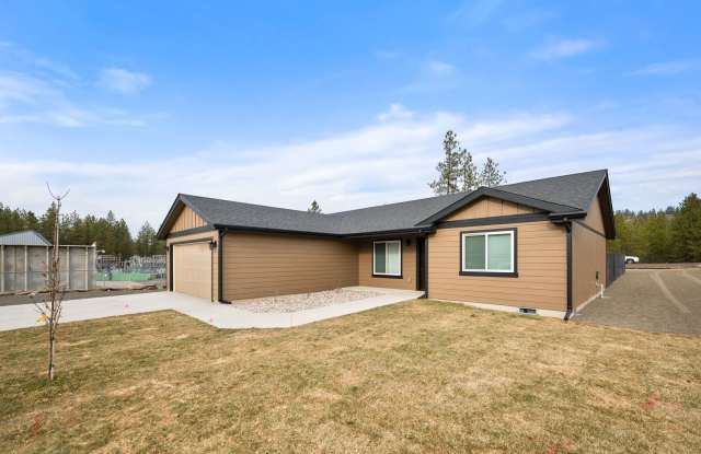 6003 Hwy 291 Nine Mile Falls, WA 99026- NuKey Realty & Property Management LLC Gallery 3