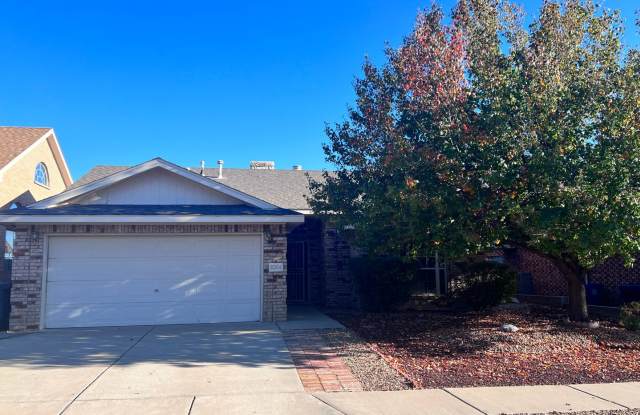 Views & Great location! 3 Br, 2 Bath, w/ major kitchen appliances, fireplace, 2 car garage. photos photos