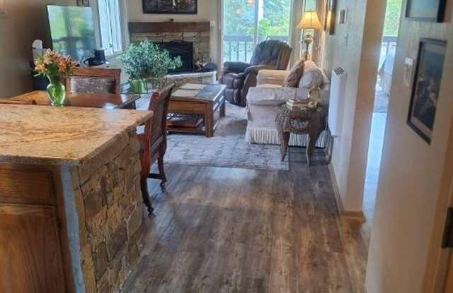 Charming 2BR Condo in Durango /  Near downtown, Fort Lewis Gallery 1
