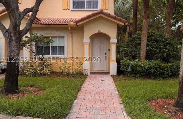 2641 SW 83rd Ter Gallery 1