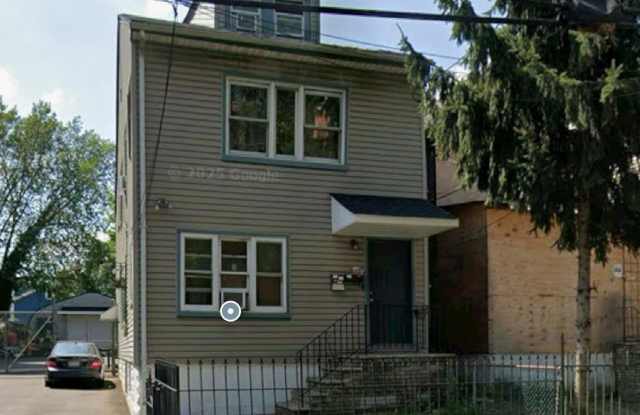 620 LYONS AVE - 620 Lyons Avenue, Irvington, NJ 07111