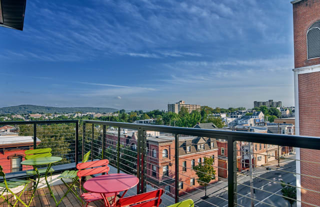 Walnut Street Commons Gallery 2